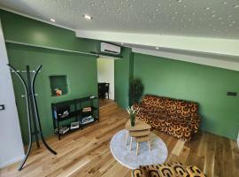 La Couleuvre, apartment in Beaujeu-Saint-Vallier-et-Pierrejux