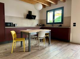 Residence Le Terrazze - Your Green Holiday - Vista Lago, Montagne e Piscina, lake house rental in Pacengo di Lazise