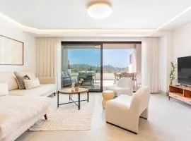 Casa Masari - Designer townhouse with views near Puerto Banus