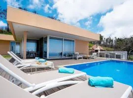 Casa Luz by LovelyStay