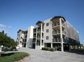 Heron Cove 302N