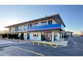 Motel 6-Janesville, WI