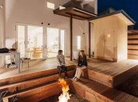 - YURAGI - TSUKI me CHILL