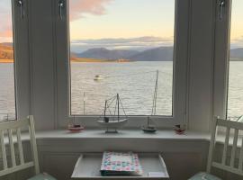 The Port, self catering accommodation in Port Bannatyne