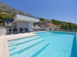 2 Bedroom Stunning Apartment In Stanici