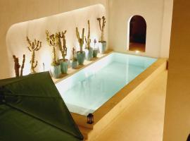 Villa Kenzy Djerba, ξενώνας σε Houmt Souk