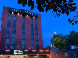 Hotel Lepanto Reforma, hotel a Città del Messico