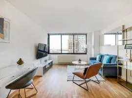 Luxury 2 Bed 2 Bath Unit in Prime Location of NYC
