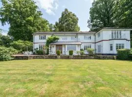 Surreys Secret Retreat for family & friends - Pass the Keys