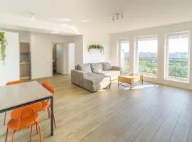 Downtown Apartment w Parkview&Balcony Vol 2