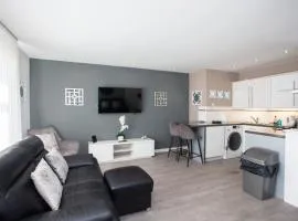 Southside Flat with Private Garden!