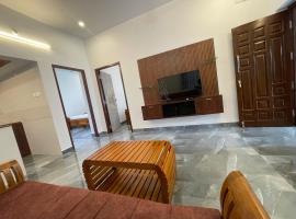 Adithya Home Stay, hotel poblíž Letiště Salem - SXV, Yercaud