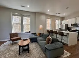 Flexhome West Town 2BR Apt T1