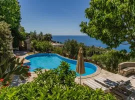 Castello degli Aranci Eco Resort