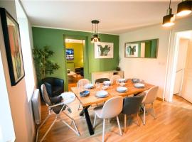 Casa Duplex Hirson、Hirsonのアパートメント