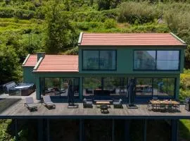 Panorama House by LovelyStay