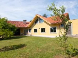 Gavian House