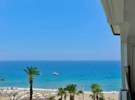 SA Apartments! Beachfront Apartment with Sea View & Pool, hotell i Alanya
