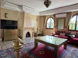 Luxury Private Riad, Air-Conditioned and Pool