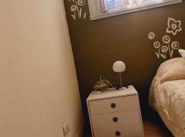 Habitación a metros del Monumento a la Bandera, homestay in Rosario