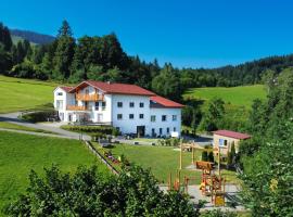 Landhaus am Schindelberglift, מלון גולף באוברשטאופן