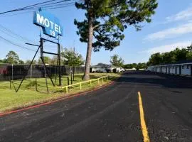 Motel 19 By Capital O Baytown I-10