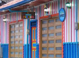 Hostal 7 colores, hotel in Murillo