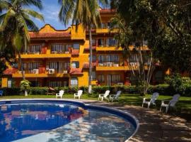 Villa Hotel Puerta del Mar，伊斯塔帕的有熱水按摩池的飯店