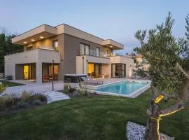 Luxury Villa Limes