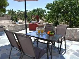 Mitsakos Golden Villa