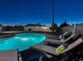 Private And Fabulous! With Heated Pool In A Great, hotel in Tempe