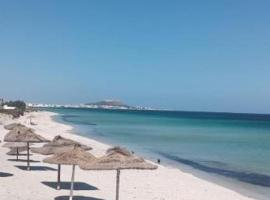 Résidence Anas Kelibia RDC, hotel sa Kelibia