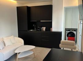 Luxury Apartment Champ de Mars Eiffel Tower, hotel a La Celle-sous-Gouzon