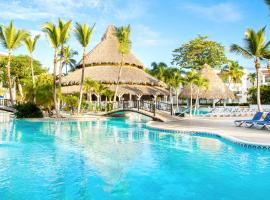 Be Live Experience Hamaca Garden, hotel with parking in Boca Chica