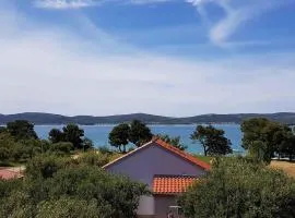 Holiday home in Sv. Filip i Jakov 53599