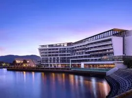 Lingshui Xiangshui Bay Summer Surfing Resort