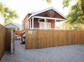 Red Rock Cabin #10, chal&eacute; alpino em Moab