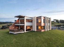 Luxury Two Bedroom with Vineyard Views The Reserve Retreat U10, hotel v destinaci Mount View
