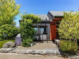 Kōwhai Corner Room at Goldfield Heights