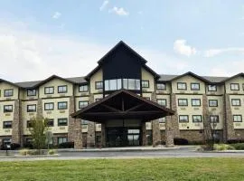 Comfort Inn & Suites Near Lake Guntersville