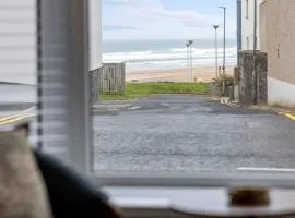 Roe Retreat by the sea