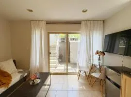 1BR Garden Suite with Parking and Private Entrance