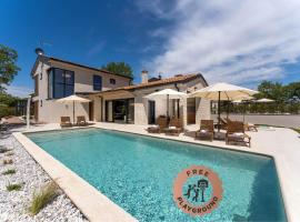 Villa Ursaria - Deluxe Istrian Escape, hotel cu căzi cu hidromasaj din Poreč