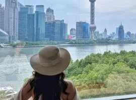 Banyantree Shanghai On the Bund - Tales rooftop bar boasts a jaw-dropping panoramic vista