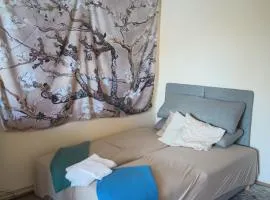 Cosy Nest on Floor 4 of 4
