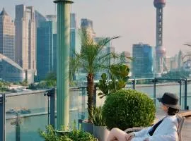 Banyantree Shanghai On the Bund - Tales rooftop bar boasts a jaw-dropping panoramic vista