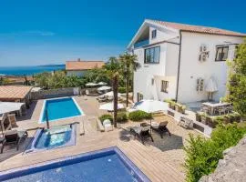 Villa Palma Krk Penthouse apartment with sea view and private jacuzzi