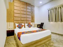 FabExpress Sumit Palace