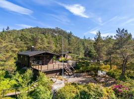 Chill House 15 min from Preikestolen, Lodge in Strand