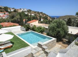 Andros Neoclassical Villa NP1926 with Private Pool: Steniaí şehrinde bir otel